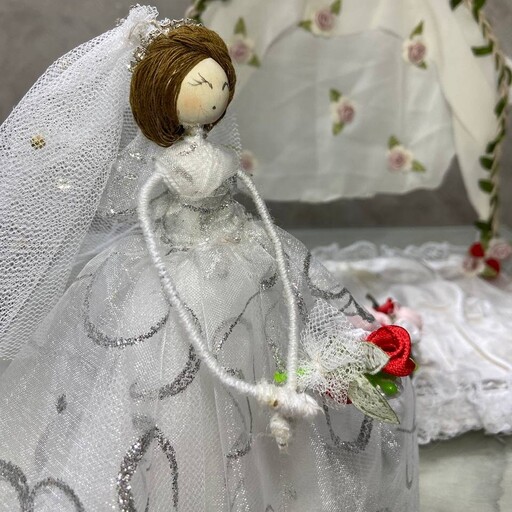 عروسک مکرومه عروس سایز20سانت جنس تور نخ مکرومه ومهره چوبی