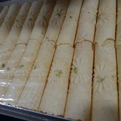 شیرینی خانگی  سنتی شیرینی لوله ای بیرجند(500گرم)