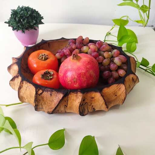 ظرف میوه خوری چوبی  مدل دفرمه،دست ساز ،بسیار زیبا و خوشر نگ،مخصوص شب چله پوشش داده  با روغن گیاهی