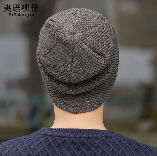 کلاه  وارداتی جنس بافت مناسب برای آقایان و خانم ها طرح گندم داخل خز  با کیفیت عالی 