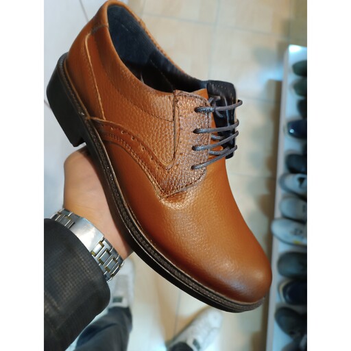 کفش مردانه چرم طبیعی تبریز رنگ عسلی سایزبندی 41 تا 44 ( ارسال رایگان)