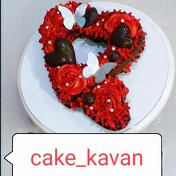 مینی کیک سابله قلبی روز مادر  و ولنیتاین شکلاتی بافیلینگ موز و گردو و شکلات چیپسی 