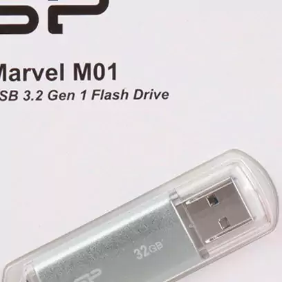 فلش 32 گیگ سیلیکون پاور Silicon Power Marvel M01 USB 3.2