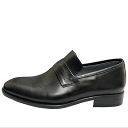 کفش مردانه رسمی و مجلسی چرم طبیعی اصل رنگ مشکی سایز 40تا44  چرم پاآرا