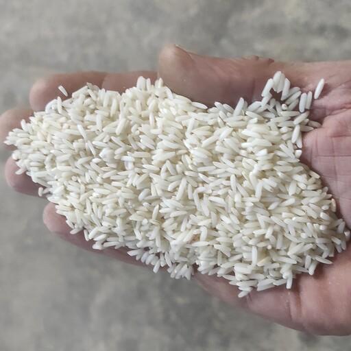 برنج هاشمی ،15کیلویی با تضمین پخت و ارسال بدون واسطه 