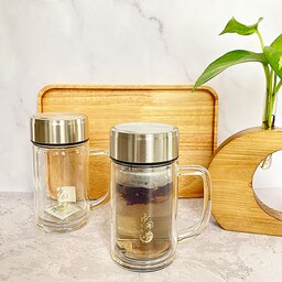 فلاسک دوجداره شیشه ای دسته دار و صافی دار 360میل مناسب دمنوش و چای