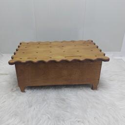 تیباکس چوبی بیسکوییتی مناسب برای پذیرائی و دمنوش و تنقلات تی باکس درب دار چوبی در پلاسکو دهقان 