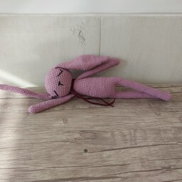عروسک خرگوش خواب مدل دست و گوش دراز  فعلا در همین رنگ موجوده ولی قابل بافت در رنگ های مخلف به سلیقه شما می باشد