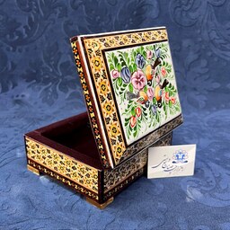 جعبه خاتمکاری به همراه نقاشی گل و مرغ ابعاد 10در 12