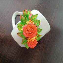 ماگ دسته قلبی سرامیکی با گل های رز  دست ساز، قابل شستشو با خمیر شرکتی مرغوب، مناسب جهت نوشیدنی های سرد و گرم