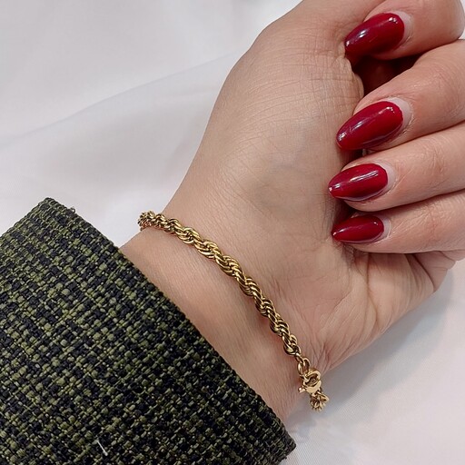 دستبند استیل رنگ ثابت دستبند مشابه طلا دستبند زنانه دستبند پیچی دستبند کارتیه طلایی