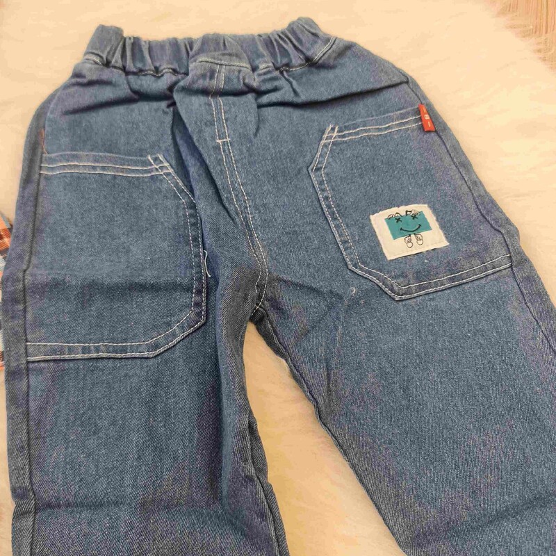 لباس کودک ست دو تکه درجه یک وارداتی کیفیت اورجینال تیشرت آستین بلند و شلوار جین گوانجو مناسب دو تا پنج سال
