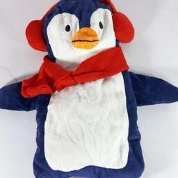 عروسک کیفی پنگوئن جای لوازم یا جای کیسه آب گرم ،جنسش مخمل بسیار لطیف و ضد حساسیت هست قابل شستشو