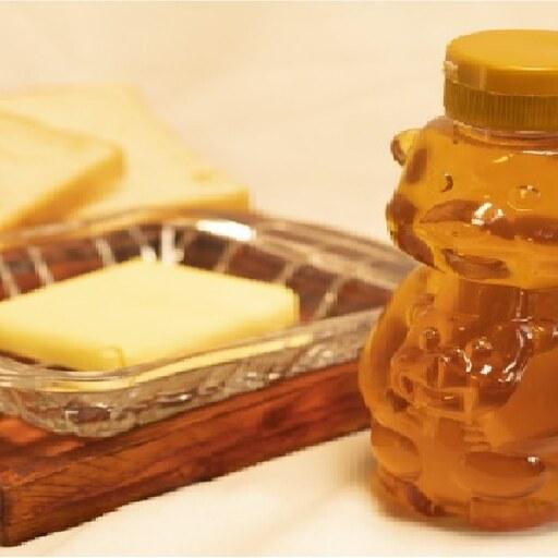 8 عدد شهد عسل طبیعی در ظرف فشاری خرسی جهت راحتی استفاده  400 گرمی