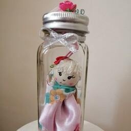 عروسک پارچه ای زهره گلدار عروسک 6سانت بطری شیشه ای 13 سانت مناسب برای هدیه دادن 
