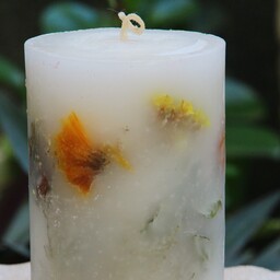 شمع استوانه ای  گل خشک سفید رنگ
