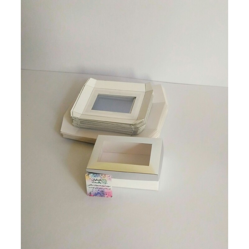 جعبه سفید با  درب نقره ای آینه ای مونتاژ نشده 10 در 15 سانت با ارتفاع 6سانت 