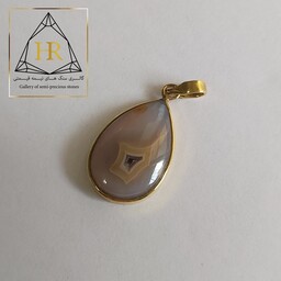 مدال سنگ عقیق سلیمانی اصل و طبیعی با دور برنجی اشک