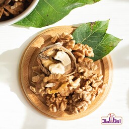 مغز گردو 100 گرمی ایرانی و پرچرب اعتماد خوش رنگ و تازه