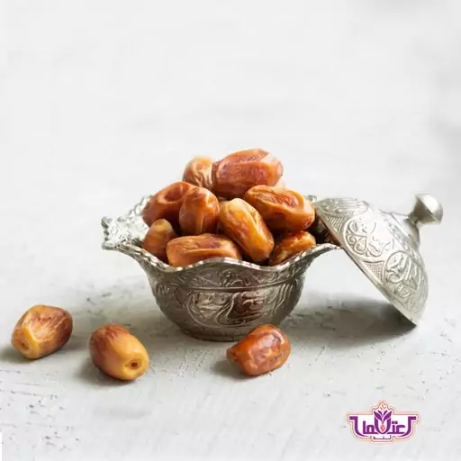 خرما زاهدی بسیار درشت امسالی 250 گرمی اعتماد (تخفیف ویژه)