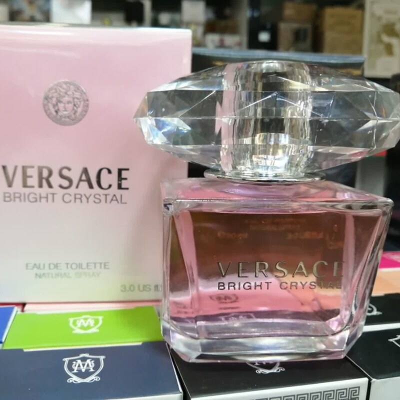 ادکلن ورساچه صورتی برایت کریستال Versace Bright Crystal عطری است ملایم و شیرین