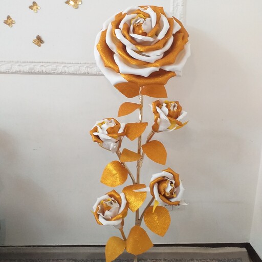تک گل با 4 غنچه گل های فومی غول پیکر رنگ سفید طلایی اکلیلی  دو رنگ  ترکیبی بسیار زیبا  قابل شست و شو  ارتفاع 160 سانتی  