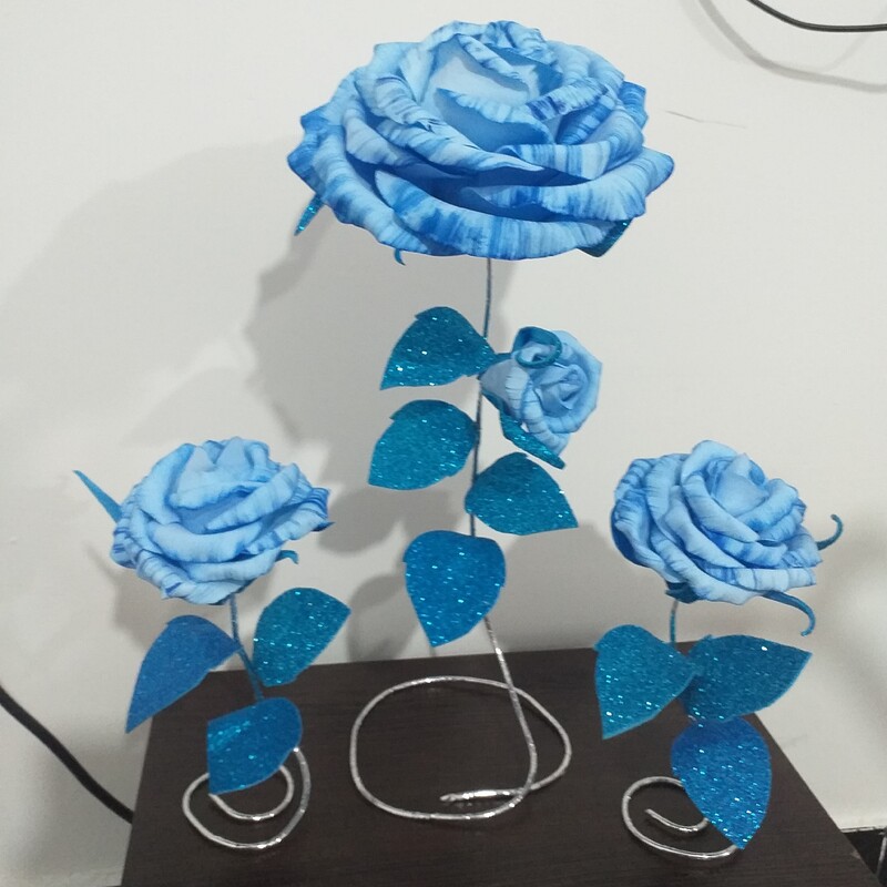 ست 3 گل رومیزی  فومی کوچک آبی سر طلایی ،آبی سر آبی و ... تنوع رنگ بالا   ، میز تلفن ، میزی تی وی ، روی جاکفشی 