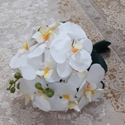 دسته گل عروس ارکیدهبا گل های لمسی و بهترین کیفیت