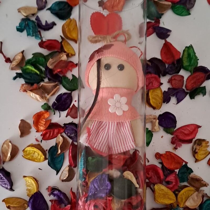پک هدیه ولنتاین ،شیشه عروسک دار،شیشه عروسک روسی،هدیه زیبا،کادویی،دکوری،شیشه ی دکوری،عروسک روسی،عروسک در شیشه ،گلدان عروس