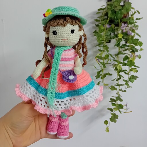 عروسک بافتنی دختر (رنگ لباس عروسک به دلخواه شما)