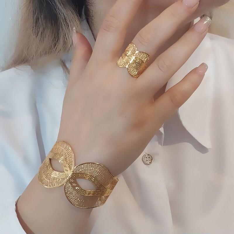 ست دستبند و انگشتر بحرینی رنگ ثابت و بدون حساسیت 