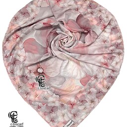 روسری طرح گل رنگ صورتی هلویی ملیح . نخ کاستوم ، برند سی تو ، قواره 140 ( ارسال رایگان )