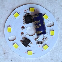 چیپ ال ای دی 7 وات خازن دار  ماژول دی او بی لامپی 220 ولت مستقیم رنگ سفید مهتابی جهت تعمیر لامپ   chip  dob 7w  220v  