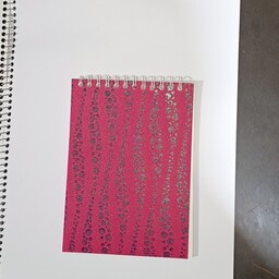 دفترچه یادداشت سیمی جلد طلقی طرح کلاسیک سایز 1.8