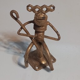  مجسمه فلزی دست ساز.میمون پیر  عصا بدست