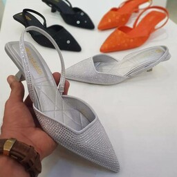 کفش مجلسی lid
کیفیت اصلی
سایزبندی36تا40
پاشنه 7سانت
رنگبندی مشکی نارنجی سفید
قالب استاندارد ارسال رایگان
