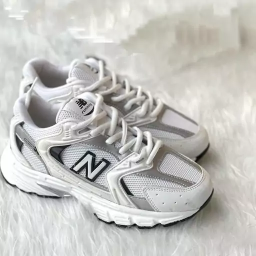 کفش مدل کتونی New Balance ترند هر سال  فوق العاده خفن  متریال وارداتی زیره PU کف طبی فوق العاده راحت 37 تا 40