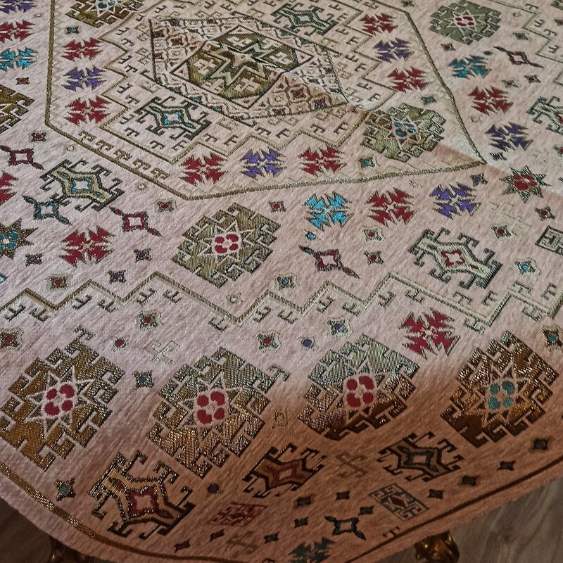 رومیزی مربع سنتی