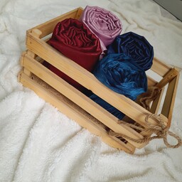 روسری های کوپرا ساتن ابریشم در رنگ بندی متنوع و در قواره های مختلف ( فروش عمده و تک). لطفا قبل از خرید موجودی بگیرید