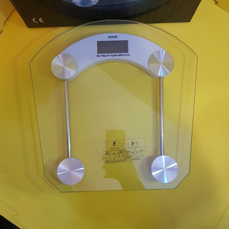 ترازو دیجیتال شیشه ای-با حداکثر وزن دوام وزن 180 کیلوگرم