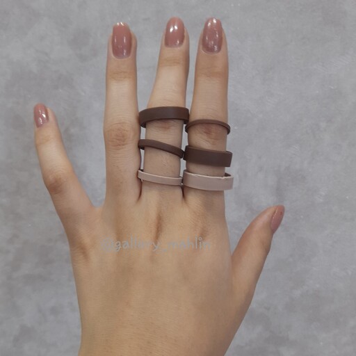 انگشتر خمیری فانتزی مدل رینگ ساده(دستساز)به صورت تکی(رنگ انگشتر قابل تغییر است و با توجه به سایزی انگشت شما ساخته میشود)