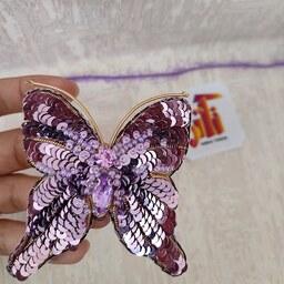 گل سینه و سنجاق سینه جواهردوزی شده پروانه به رنگ بنفش با مواد عالی و درجه یک
