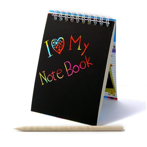 دفترچه جادویی رنگی (دفترچه زغالی) همراه یک قلم چوبی 