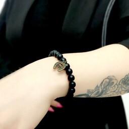 دستبند زنانه ودخترانه سنگ اونیکس مشکی با نشان نعل برنز خوش شانسی