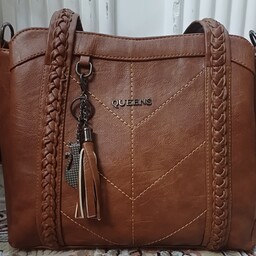 کیف زنانه رنگ قهوه ایی، دارای بند ، مناسب برای مهمانی و اداری