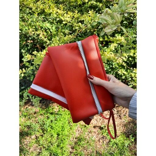 کیف دستی رنگ قرمز جنس چرم مصنوعی کیف لوازم آرایش جا مدادی قرمز 