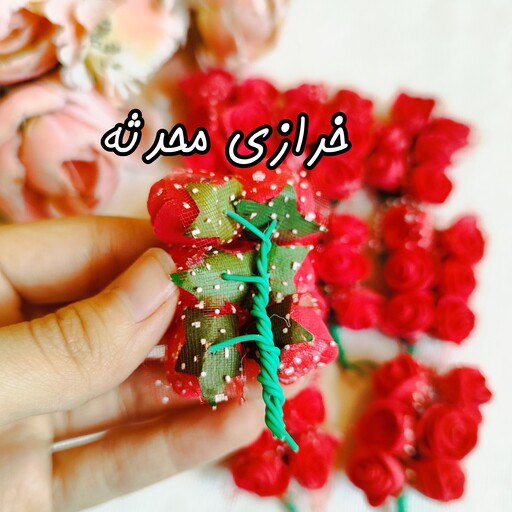 گل رز فومی قرمز با تور و کاسبرگ و ساقه  (بسته 6تایی)