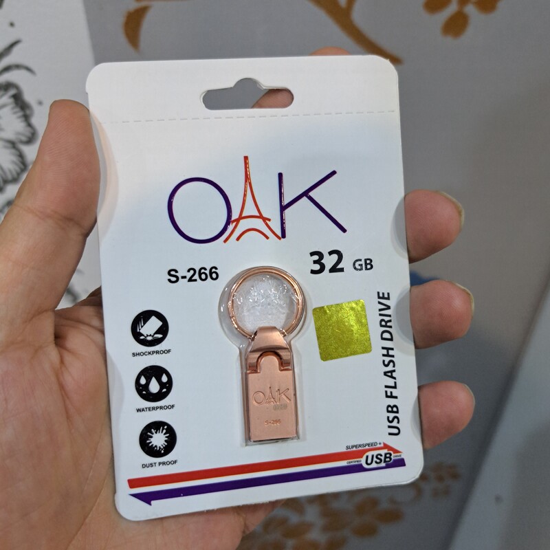 فلش مموری 32 گیگ برند OAK گارانتی متین مادام العمر USB 2 ساخت تایوان 