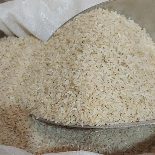 برنج چمپا ی محلی درجه ی یک