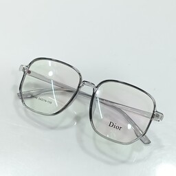 عینک طبی بزرگ رنگ نوک مدادی با قابلیت تعویض عدسی های جدید نمره دار همراه با جلد و دستمال عینک 